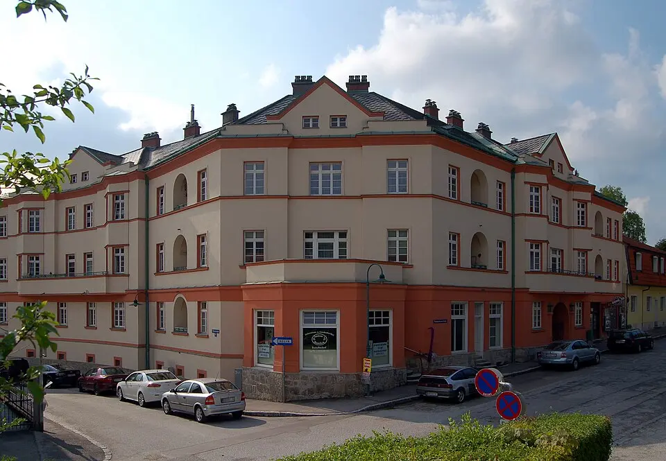Kommunaler Wohnbau, Viktor Adler-Hof
