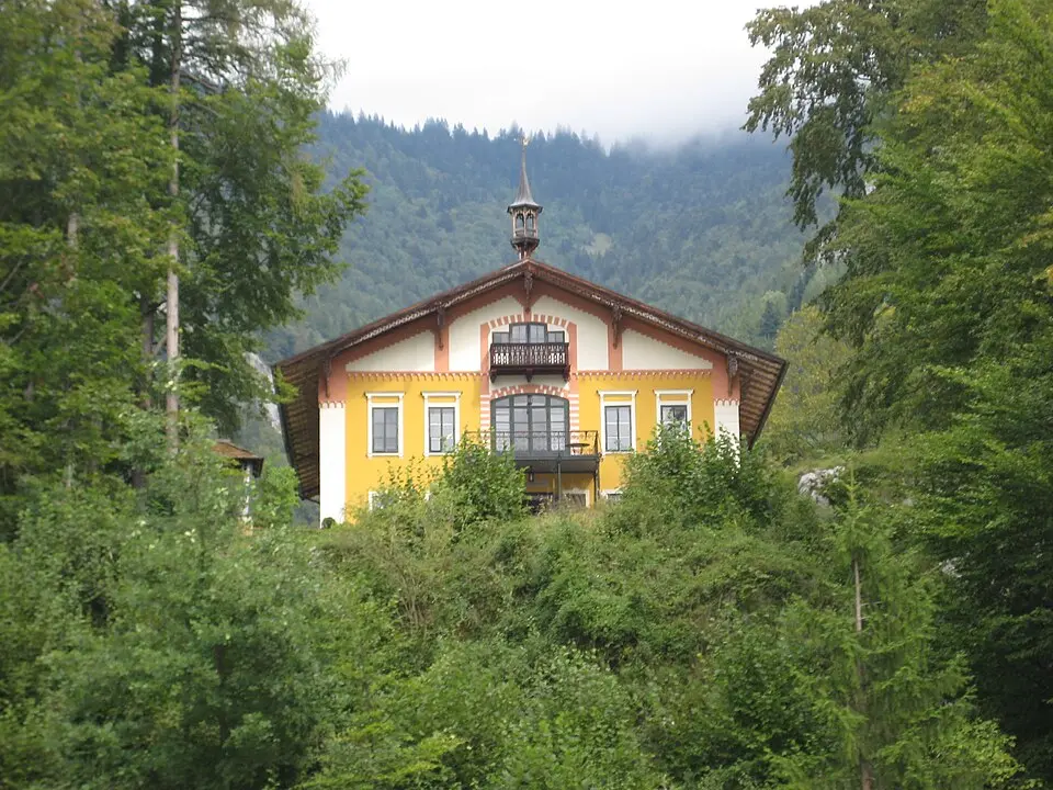 Villenanlage Frauenstein samt Nebengebäuden