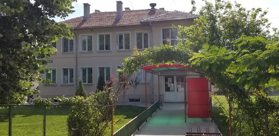 Момино село
