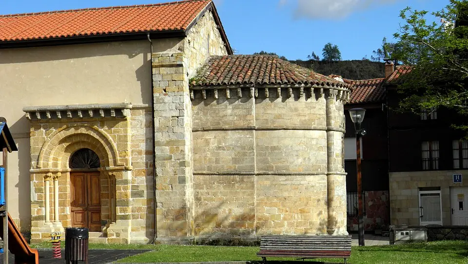 iglesia de Santa María (Villamayor)