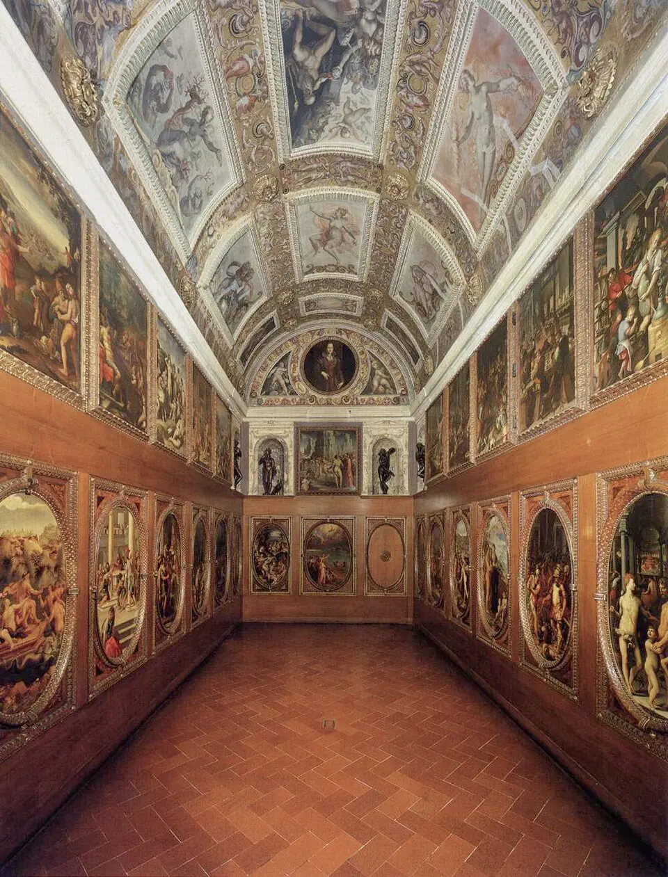 Obrázok: Giorgio Vasari y colaboradores · Public domain Studiolo di Francesco I