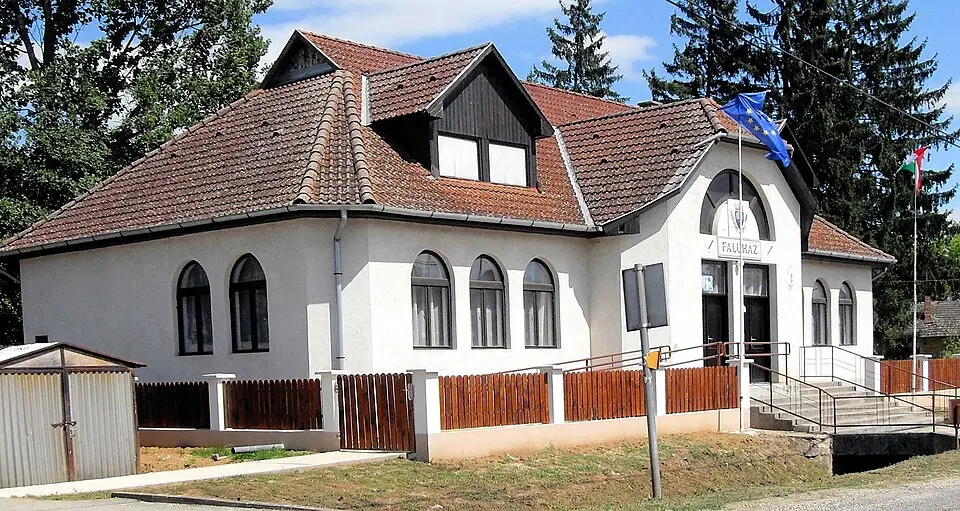 Bild: Rauenstein · CC BY-SA 3.0 Viszló