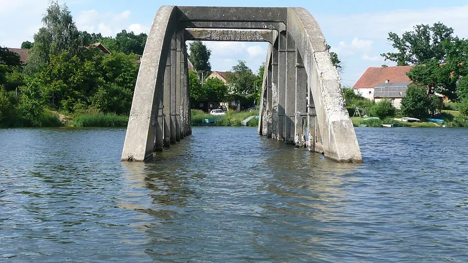 Talsperre Jesenice