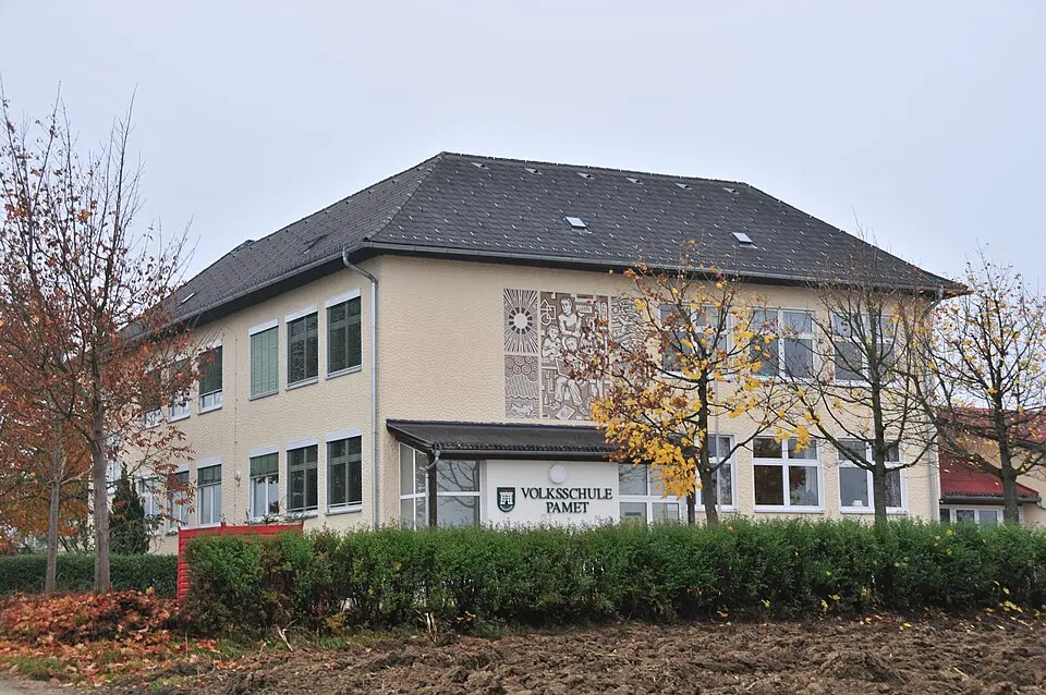 Altes Schulgebäude