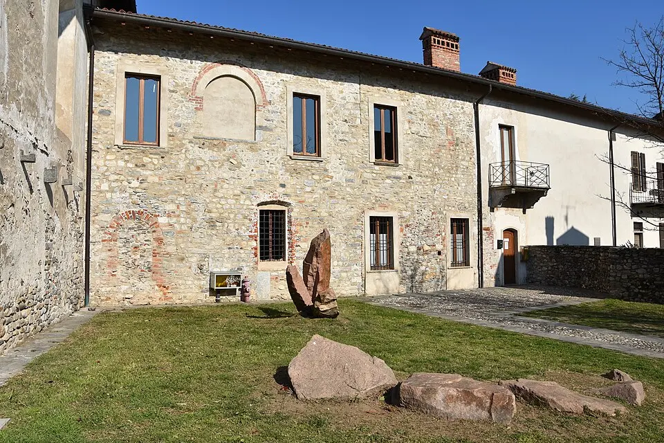 Voltorre monastery