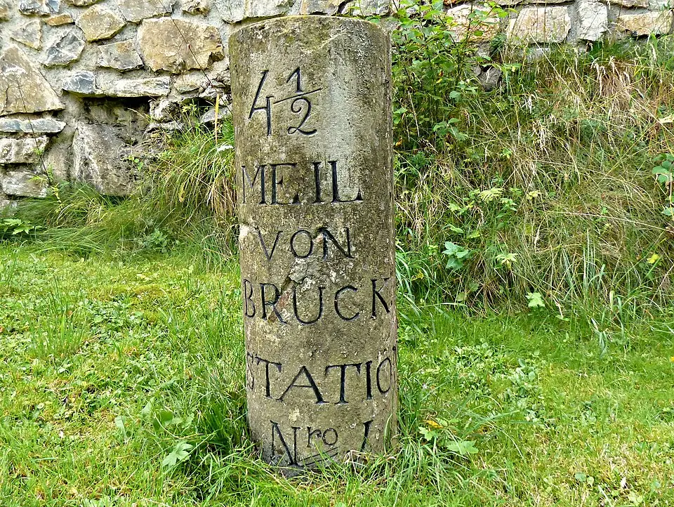 Slika: Obersteirer · CC0 Postmeilenstein