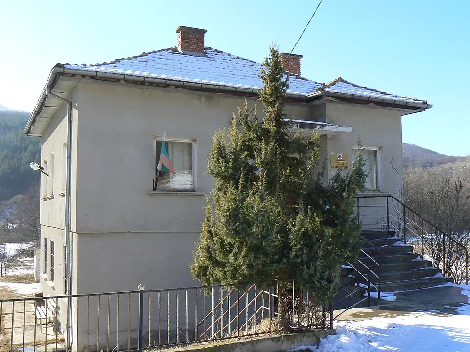 Враня стена