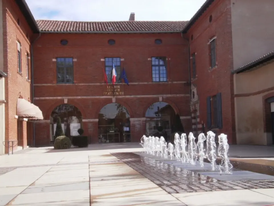 Obrázok: Monuments tale · CC BY-SA 3.0 château de Gramart