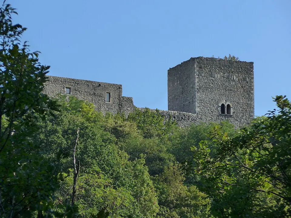 Slika: Celeda · CC BY-SA 4.0 château des Tourettes