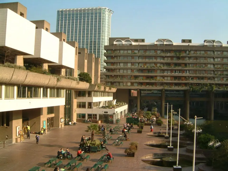 Image: en:User:Nevilley · CC BY-SA 3.0 Barbican Centre