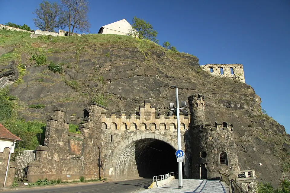 Vyšehradský tunel