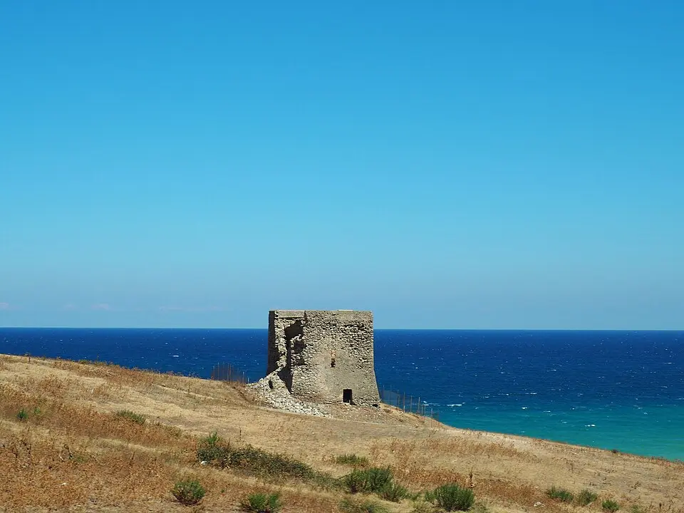 Torre Vecchia di Capo Alice