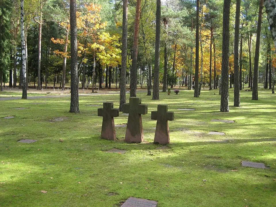 Waldfriedhof Halbe