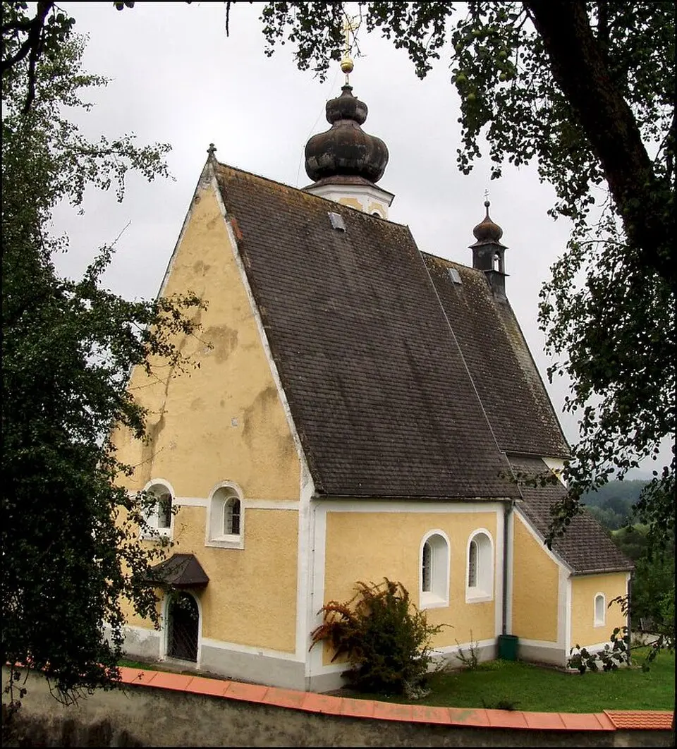Bild: Gerhard Anzinger, Wels · Public domain Kath. Filialkirche hl. Johannes Baptist
