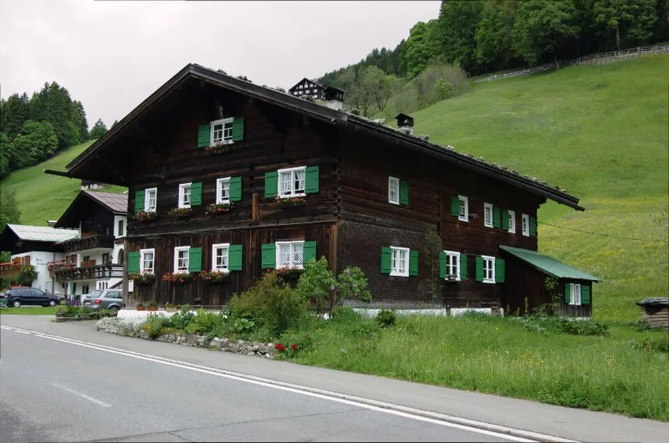 Image: Marcus Kircher · CC BY-SA 3.0 Farmhouse Bödmerstraße 82, Mittelberg