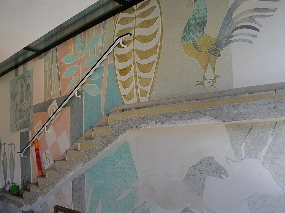 Wandgemälde in der Volksschule Kirchdorf in Göfis