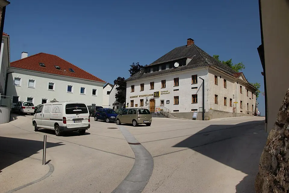 Große Hagenberger Taferne, Gasthaus Stegfellner