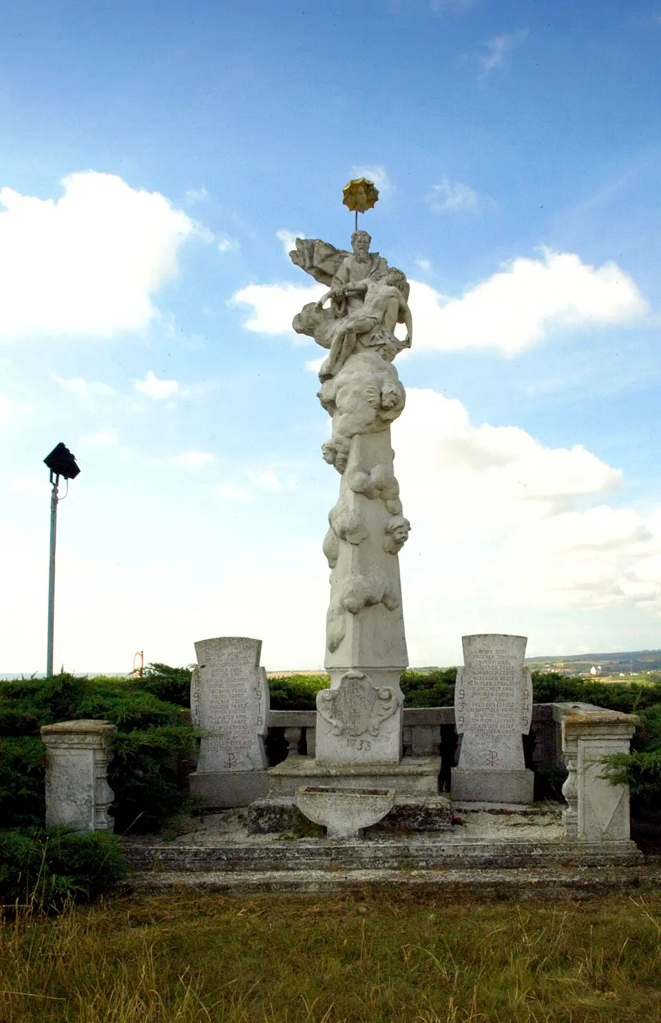 Kriegerdenkmal Wolkenobelisk