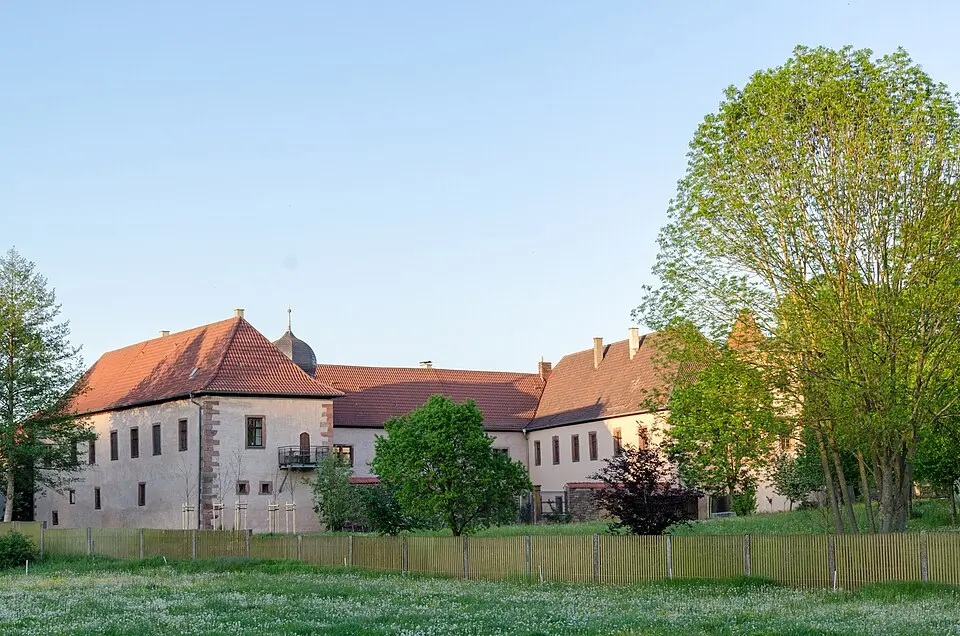 Slika: Tilman2007 · CC BY-SA 3.0 Schloss Waizenbach