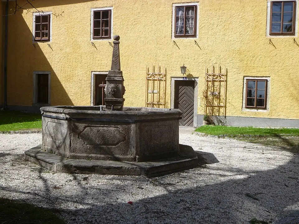 Schloss Waxenberg