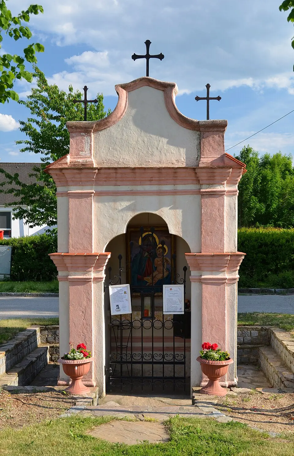 Image: Herzi Pinki · CC BY-SA 3.0 Flur-/Wegkapelle