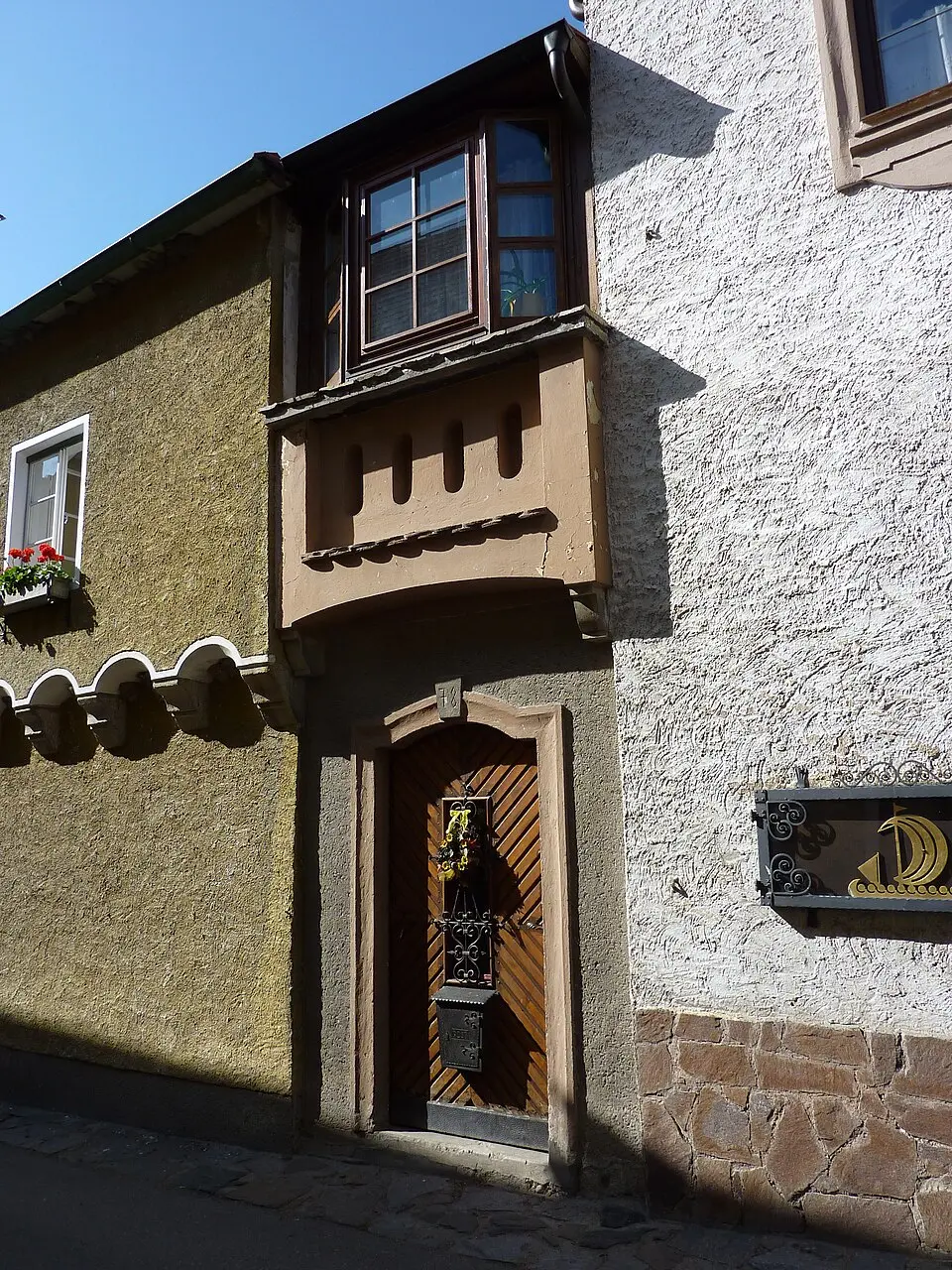 Bild: BSonne · CC BY-SA 3.0 Wohnhaus