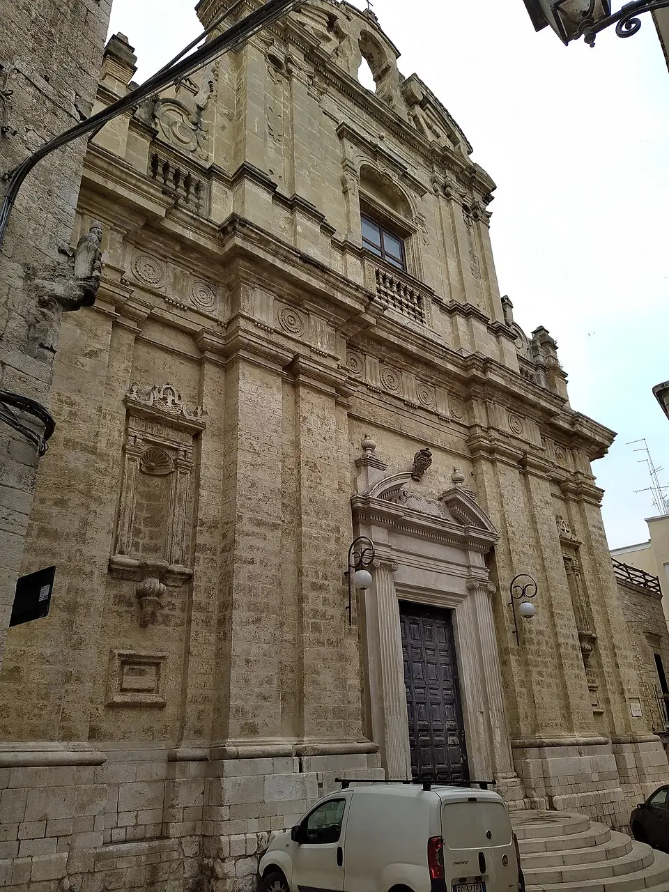 église Sainte-Thérèse d'Hommes