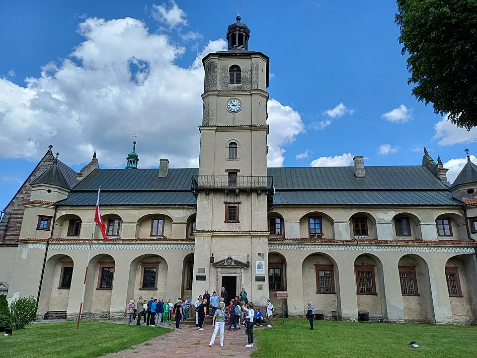 klasztor, Kościelna 14 w Nowej Słupii