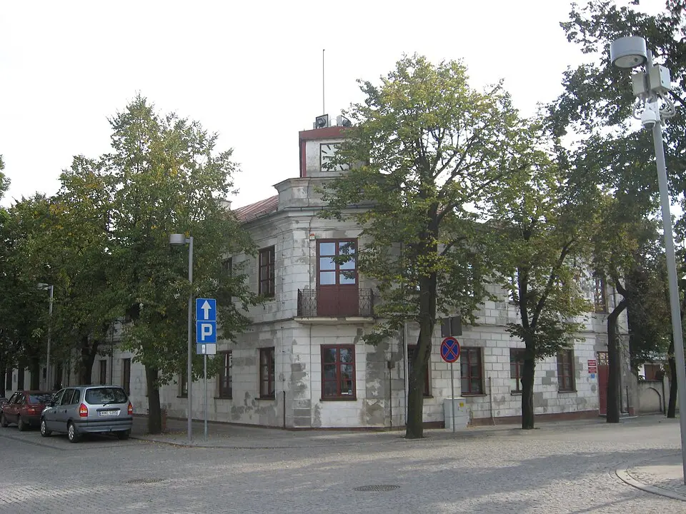 Klasztor i kolegium ks. komunistów (bartoszków), ob. sąd i UG