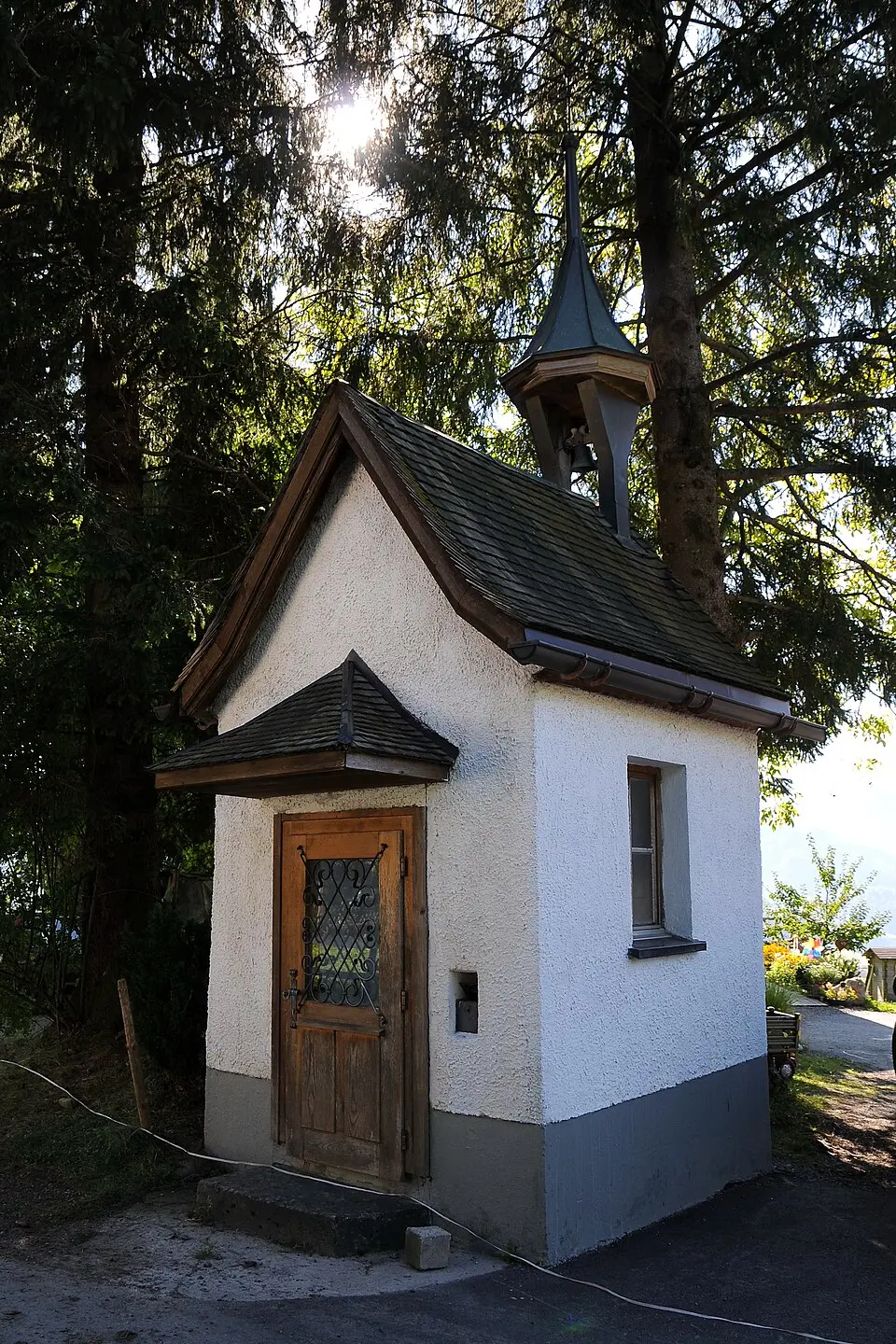 Slika: böhringer friedrich · CC BY-SA 2.5 Flur-/Wegkapelle