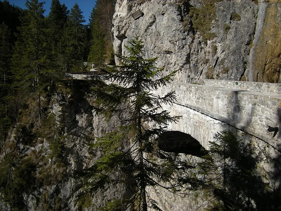 Bogenbrücke am Gaichtpass
