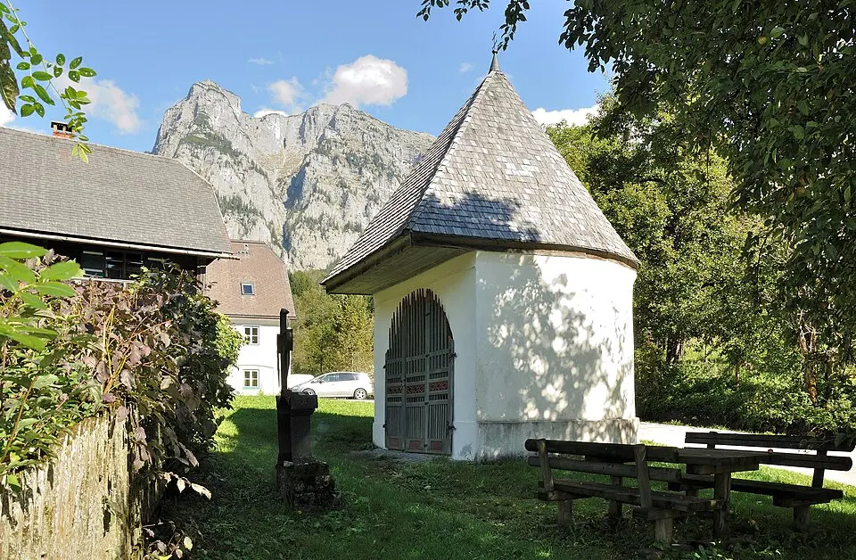 Hofkapelle und Grabdenkmal