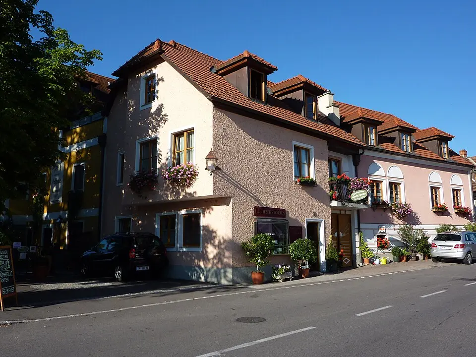 Bild: BSonne · CC BY-SA 3.0 Wohnhaus