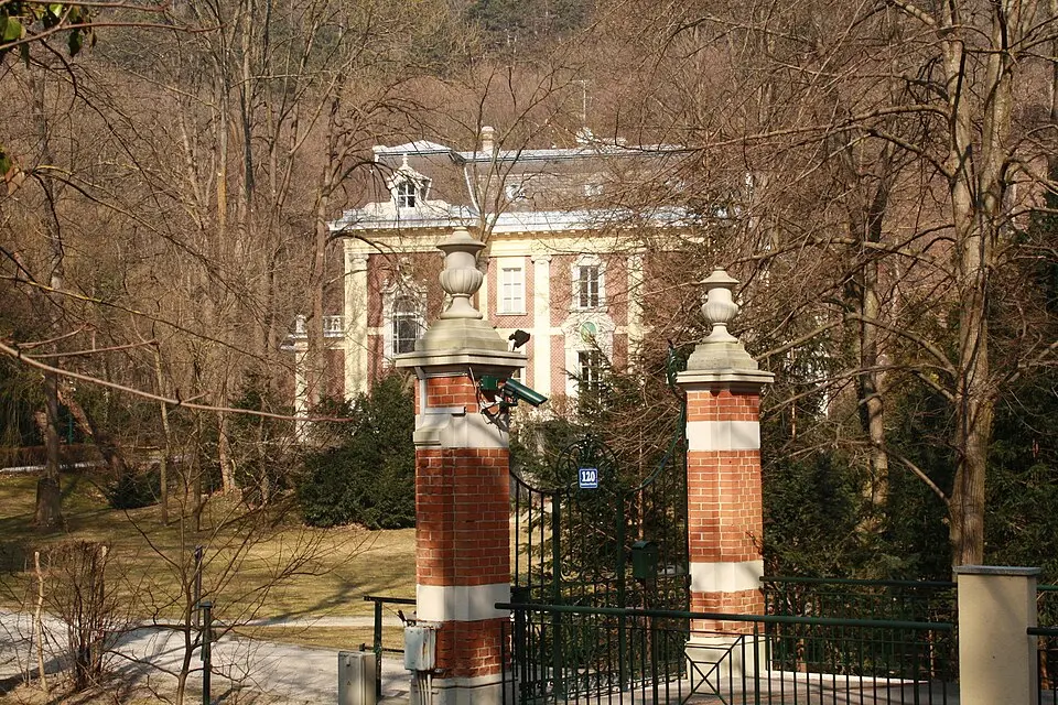 Hugo Marx-Villa mit Nebengebäuden