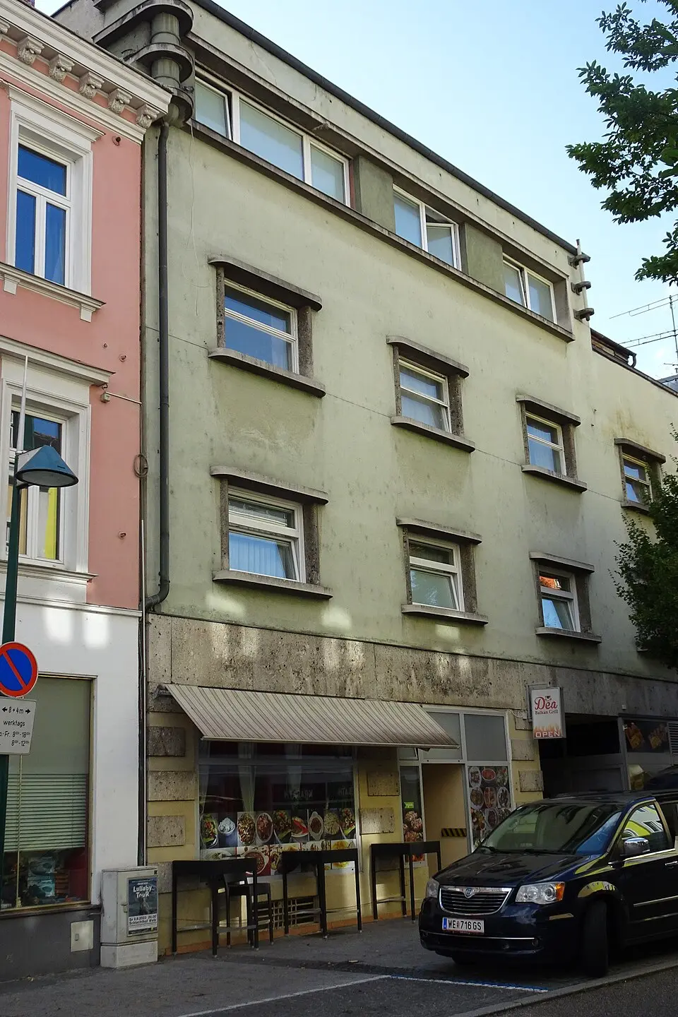 Bahnhofstraße 15