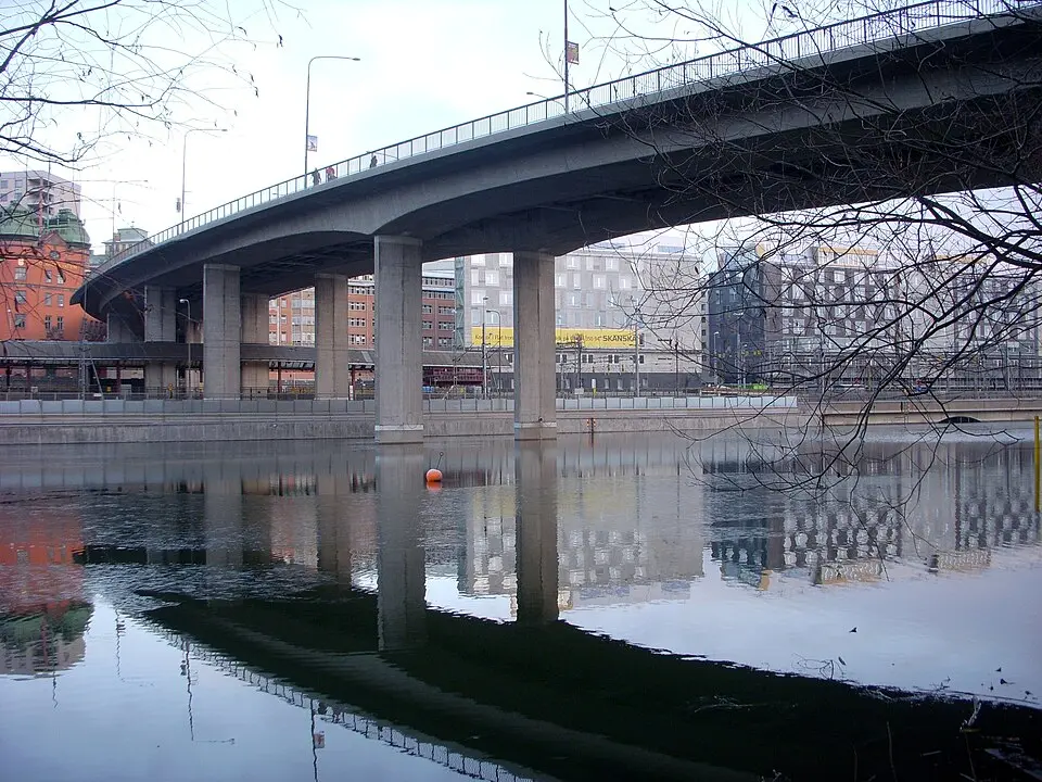 Barnhusbron