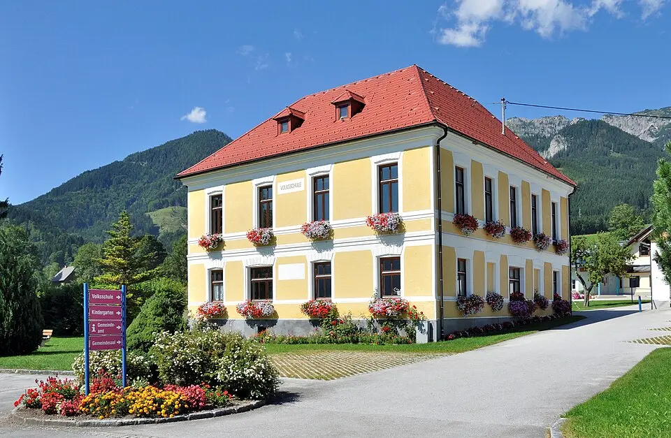 Volksschule Weng