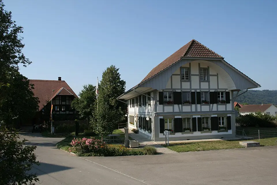 Bild: Ikiwaner · CC BY-SA 3.0 Wengi
