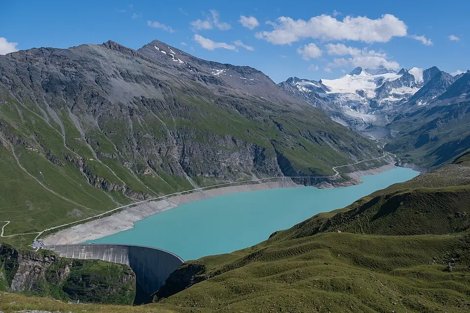 Image: Christian David · CC BY-SA 4.0 lac de Moiry