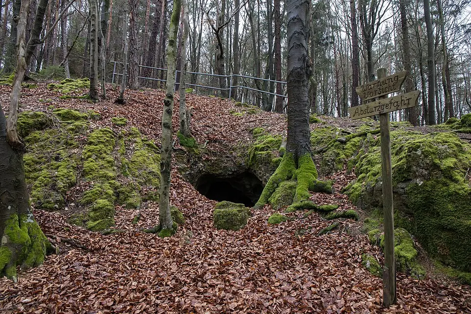 Slika: Sven-121 · CC0 Bodendenkmal in Neukirchen bei Sulzbach-Rosenberg, #D-3-6435-0034
