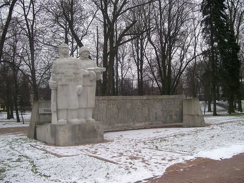 Pomnik "Pogromcom hitleryzmu" w Wieluniu
