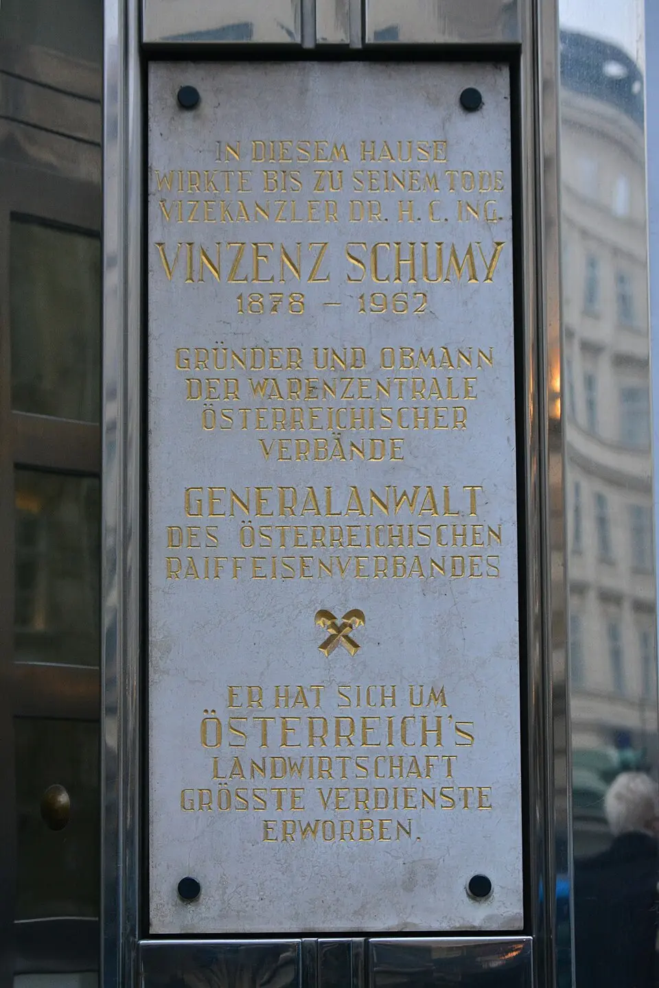 Obrázok: GuentherZ · CC BY 3.0 Gedenktafel für Vinzenz Schumy (Wien, Neuer Markt 2)