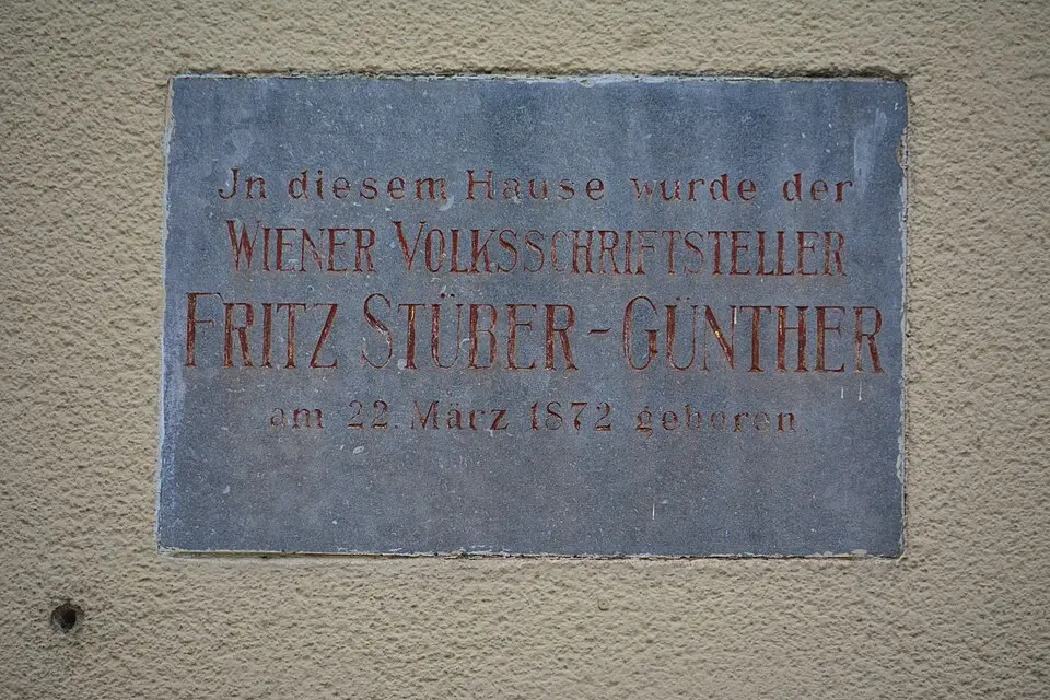 Obrázok: GuentherZ · CC BY-SA 3.0 Gedenktafel für Fritz Stüber-Gunther (Wien, Arndtstraße 82)
