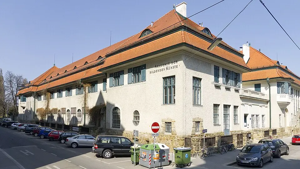 Image: Peter Gugerell · CC0 Bildhauerateliers und Bildhauerschule