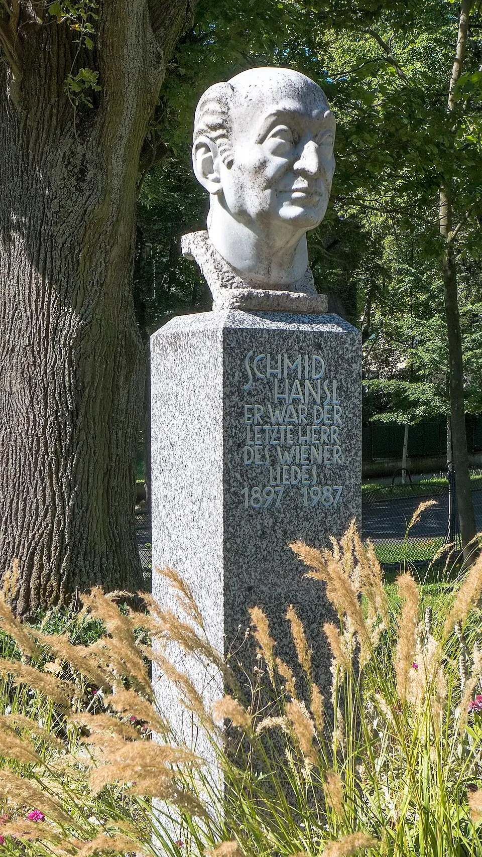 Hansl-Schmid-Denkmal