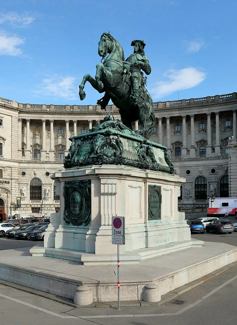 Image: C.Stadler/Bwag · CC BY-SA 4.0 Prinz-Eugen-Reiterdenkmal