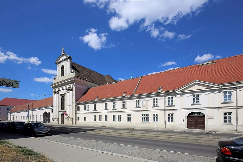 Pfarrhof der Waisenhauskirche