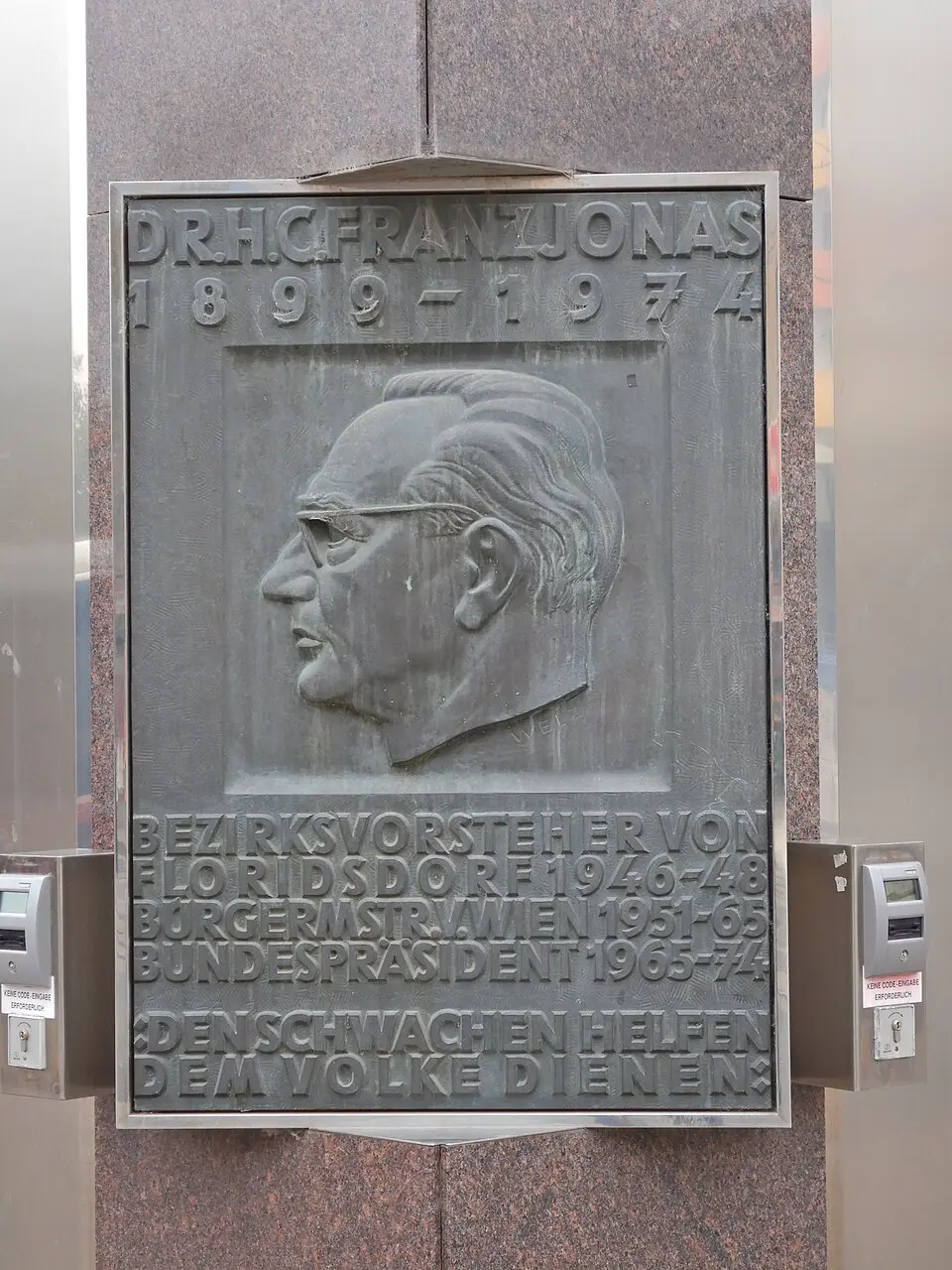 Gedenktafel für Franz Jonas (Wien, Schlosshofer Straße 8)