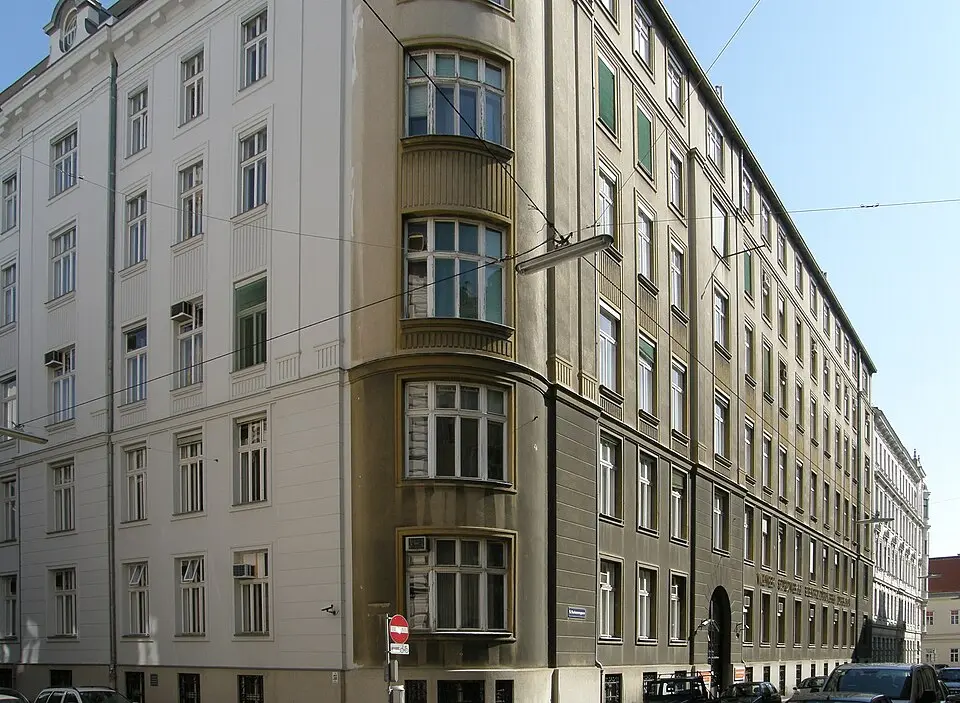 Image: JonnyBrazil · CC BY-SA 3.0 Verwaltungsgebäude der Wiener Stadtwerke-Elektrizitätswerke