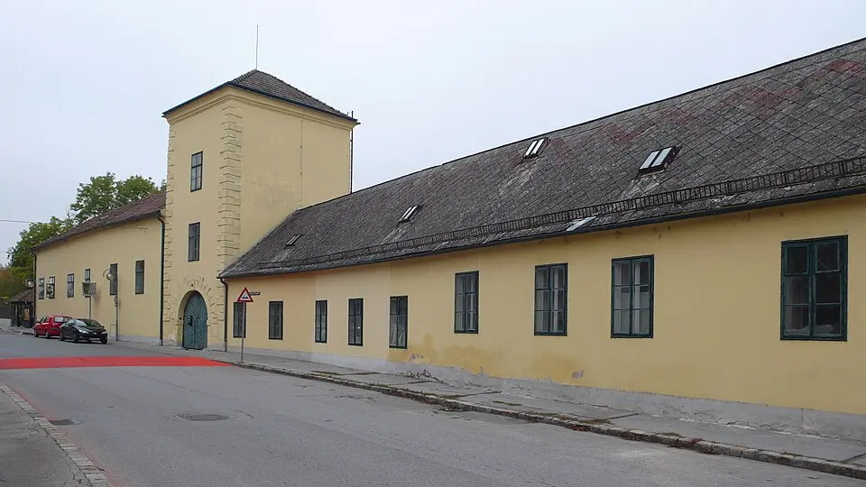 Ehem. Freihof bzw. Herrschaftshaus, ehem. Malzfabrik